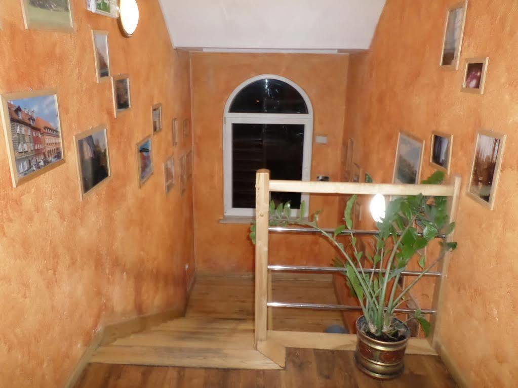 Hostel Krokodyl Varsovia Exterior foto